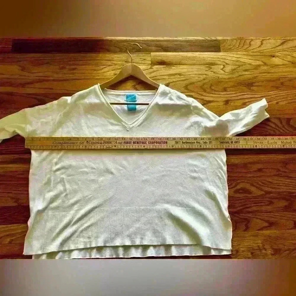 SURVIVAL - white oversized v-neck sweater, fitted elbow length sleeves. … - Picture 7 of 10